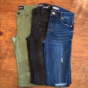 Lots of girls skinny jeans